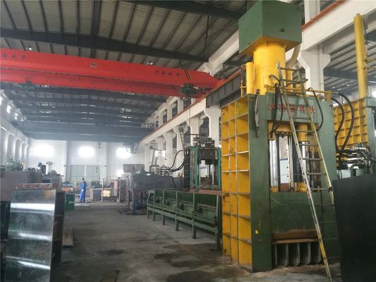 Q15A-2500ll Gantry Plate Shear Machine with 800mm Blade Length, 30*700mm Max Cutting, and 2*15Kw Motor