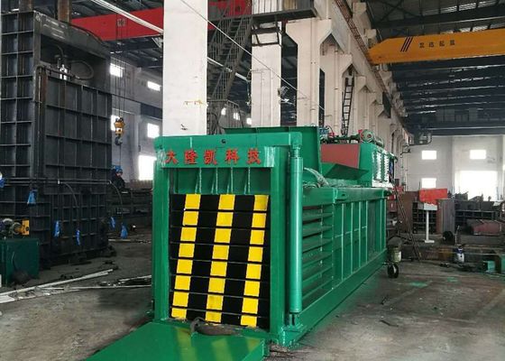 Y82-315 Υδραυλική συσκευή συσκευασίας χαρτιού με δύναμη 315 τόνων 2200*1100*3000mm Μέγεθος θαλάμου και ισχύς 60KW για αποτελεσματική συσκευασία αποβλήτων χαρτιού